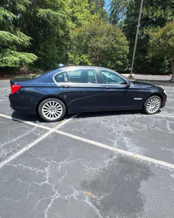 2011 BMW 750LI