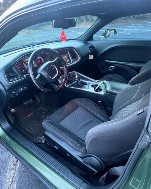 2018 Dodge Challenger SXT