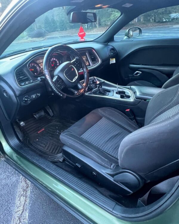 2018 Dodge Challenger SXT