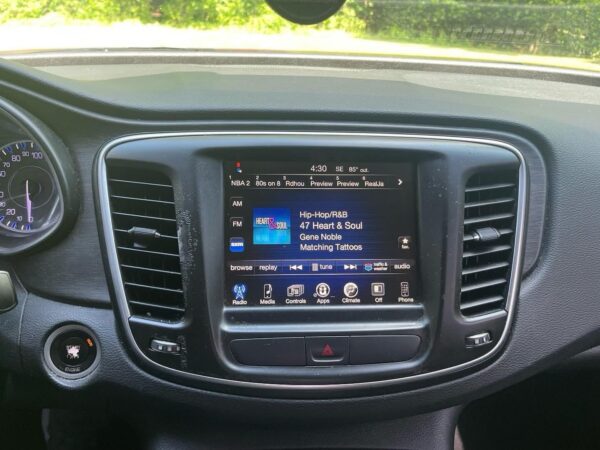 2016 Chrysler 200
