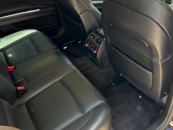 2013 BMW 750i