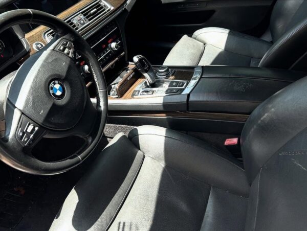 2013 BMW 750i