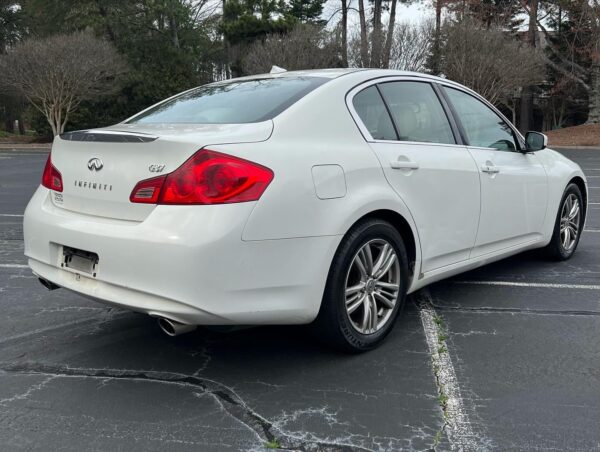 2010 Infiniti G37