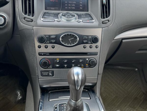 2010 Infiniti G37