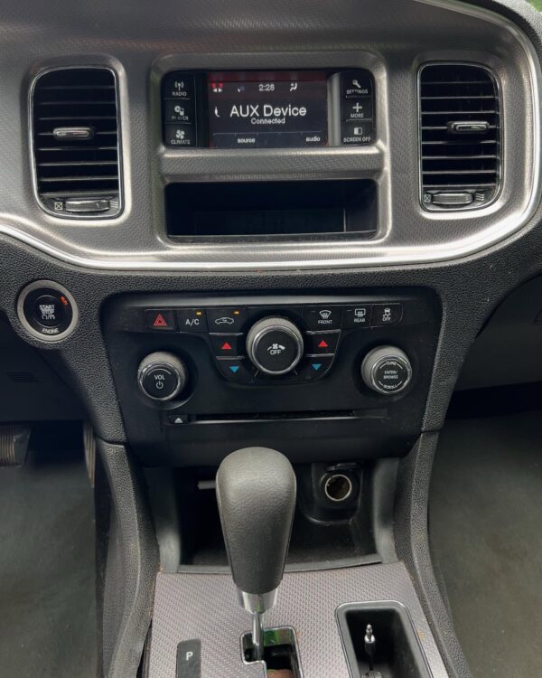 2014 Dodge Charger SE