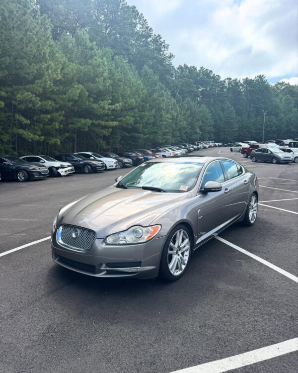 2010 Jaguar XF