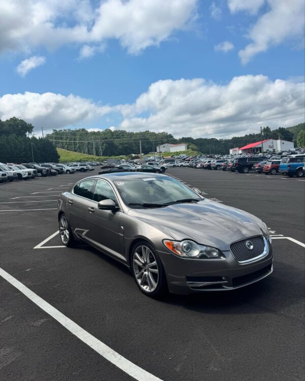 2010 Jaguar XF